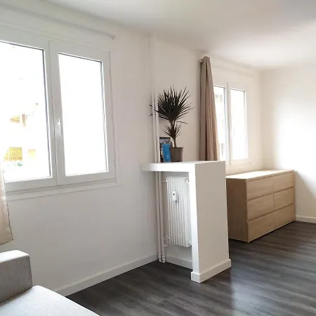 Appartement Studio Avec Coin Nuit/hyper Centre *